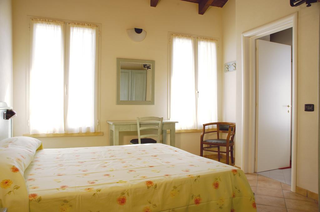 Albergo Del Po Viadana Bagian luar foto